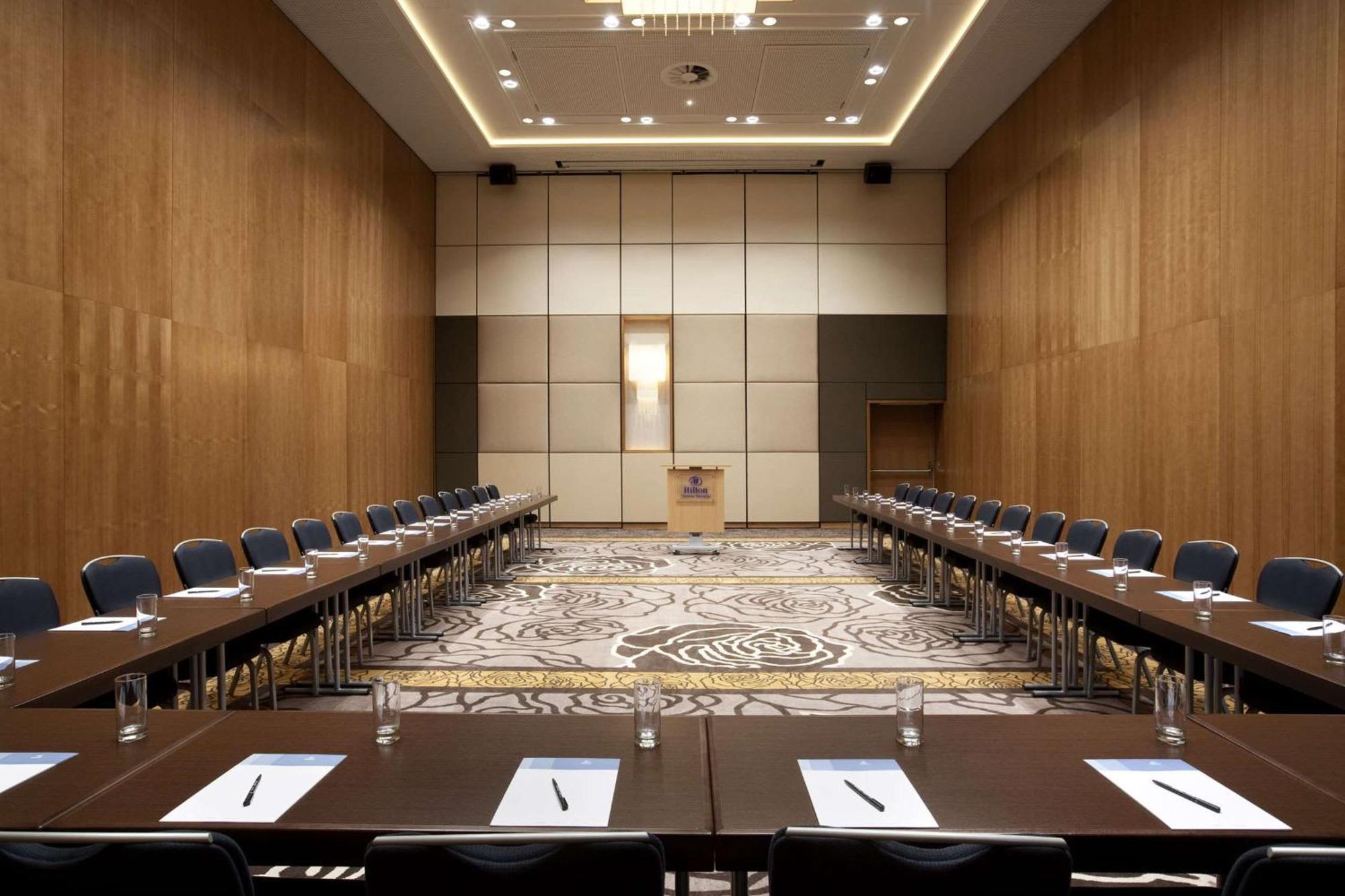 Hilton Waterfront Hotel Vienne